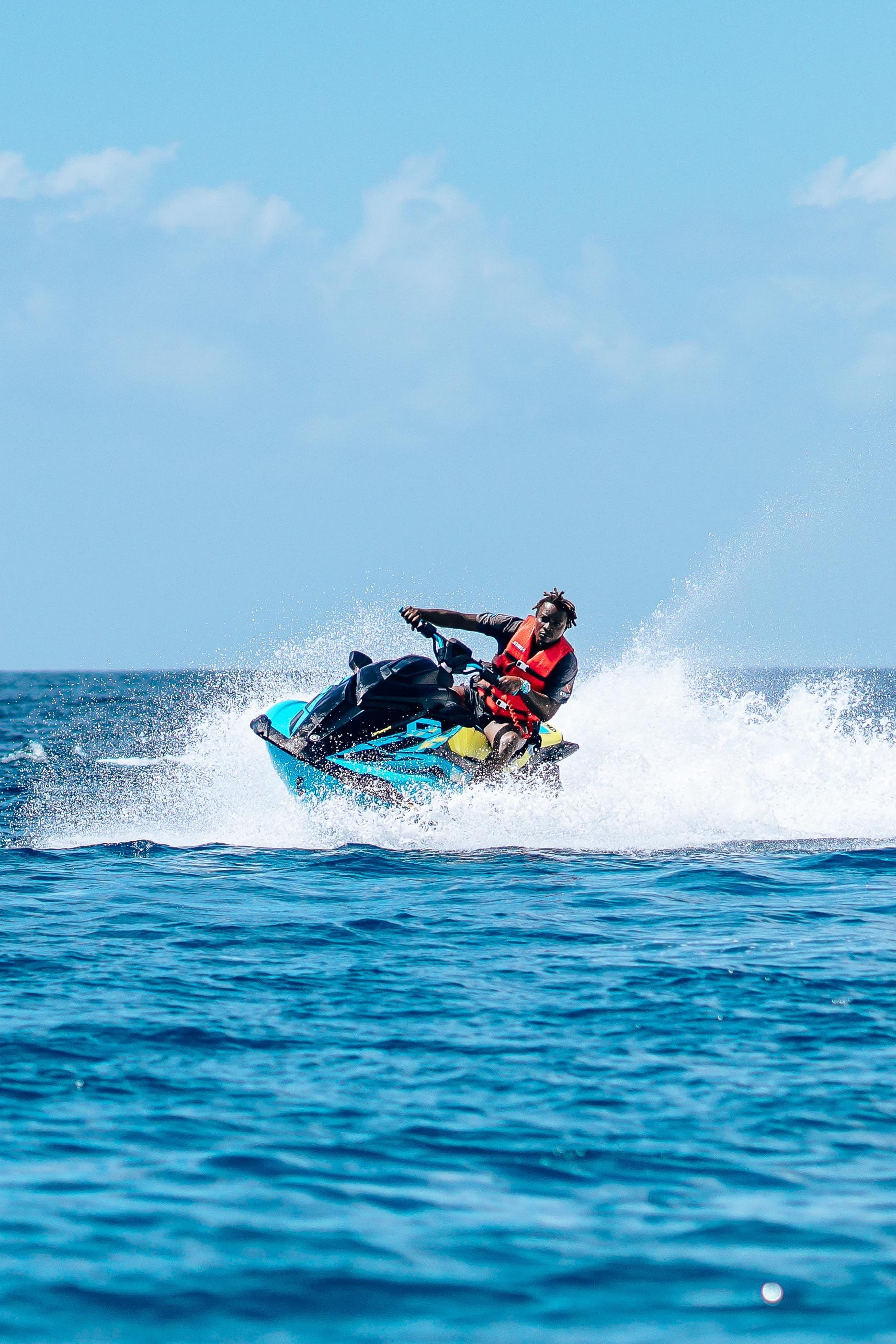 Balade Guidée en Jet-Ski - Photo 2