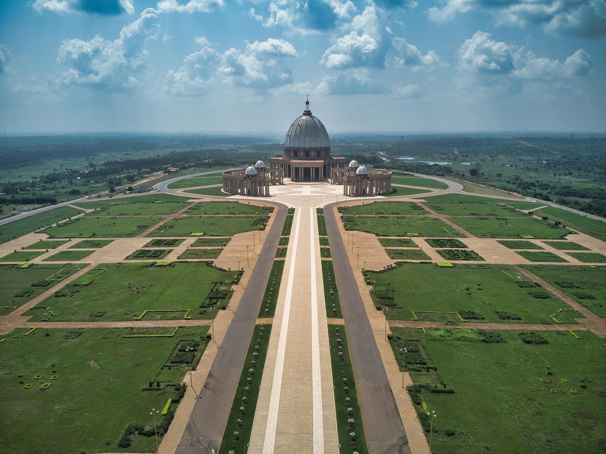 Yamoussoukro, Terre de Paix 4